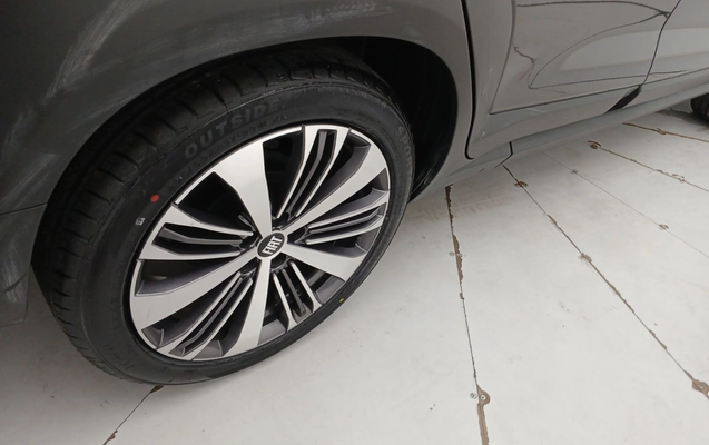 imagem-https://www.socarrao.com.br/sc-vehicle-images-prod/3966278/1789804000573-1_095830.jpg