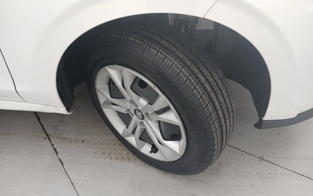 imagem-https://www.socarrao.com.br/sc-vehicle-images-prod/3966372/1789805455238-1_031530.jpg