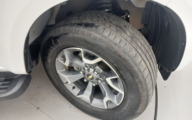 imagem-https://www.socarrao.com.br/sc-vehicle-images-prod/3966400/1789805558622-2_033100.jpg