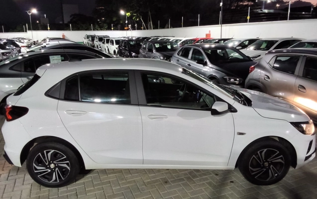 imagem-https://www.socarrao.com.br/sc-vehicle-images-prod/3966590/1789805709988-2_063142.jpg
