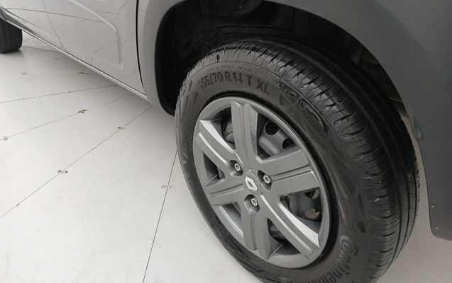 imagem-https://www.socarrao.com.br/sc-vehicle-images-prod/3966627/1789805729992-1_125643.jpg