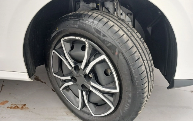imagem-https://www.socarrao.com.br/sc-vehicle-images-prod/3966630/1789805730635-1_043404.jpg
