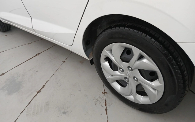 imagem-https://www.socarrao.com.br/sc-vehicle-images-prod/3966713/1789805785348-1_081300.jpg