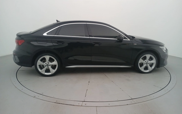 imagem-https://www.socarrao.com.br/sc-vehicle-images-prod/3966719/1789805793594-1_104415.jpg
