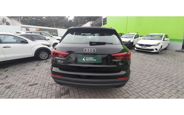 imagem-https://www.socarrao.com.br/sc-vehicle-images-prod/3966755/1789805822319-2_034003.jpg