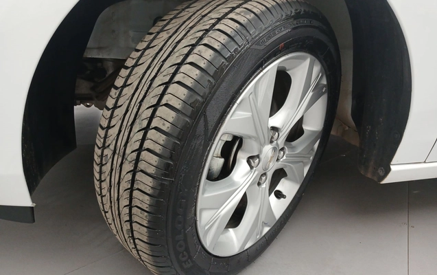 imagem-https://www.socarrao.com.br/sc-vehicle-images-prod/3966936/1789807459193-2_125911.jpg