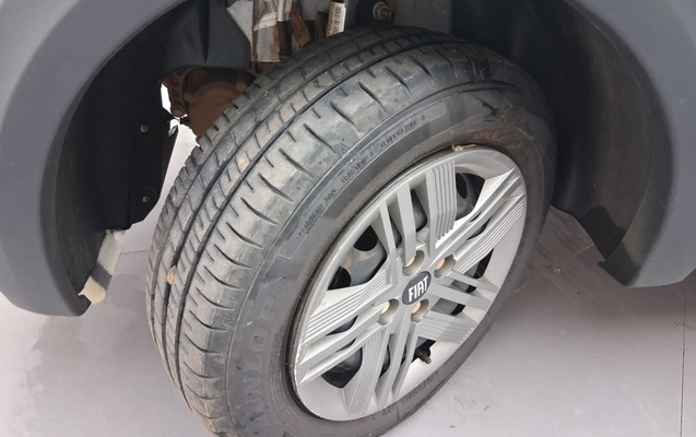imagem-https://www.socarrao.com.br/sc-vehicle-images-prod/3966950/1789807533197-1_092015.jpg