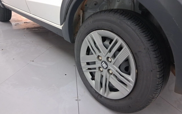 imagem-https://www.socarrao.com.br/sc-vehicle-images-prod/3966950/1789807533199-2_092015.jpg