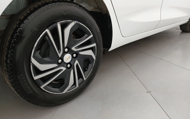 imagem-https://www.socarrao.com.br/sc-vehicle-images-prod/3966960/1789807578822-2_043951.jpg