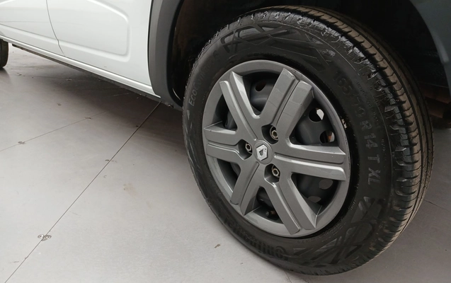 imagem-https://www.socarrao.com.br/sc-vehicle-images-prod/3966964/1789807601957-2_054451.jpg
