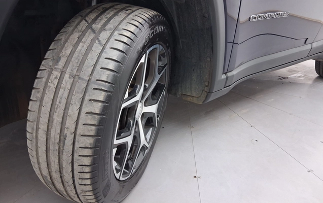 imagem-https://www.socarrao.com.br/sc-vehicle-images-prod/3966980/1789807677178-1_055041.jpg