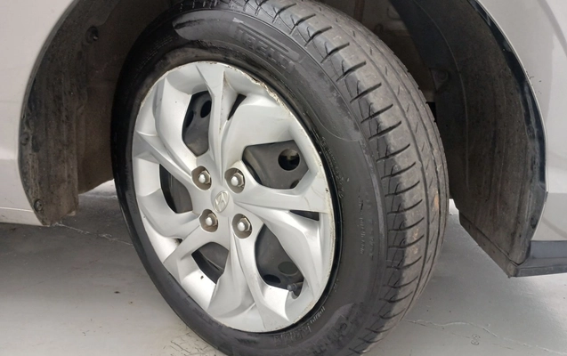 imagem-https://www.socarrao.com.br/sc-vehicle-images-prod/3967011/1789808128258-2_060448.jpg