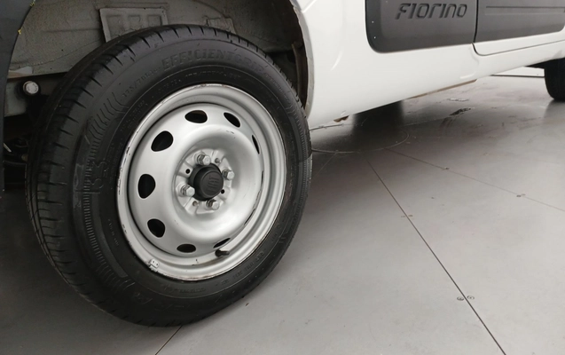 imagem-https://www.socarrao.com.br/sc-vehicle-images-prod/3967025/1789808229789-1_013701.jpg