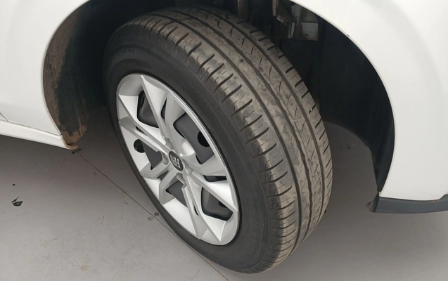 imagem-https://www.socarrao.com.br/sc-vehicle-images-prod/3967033/1789808320249-1_061023.jpg