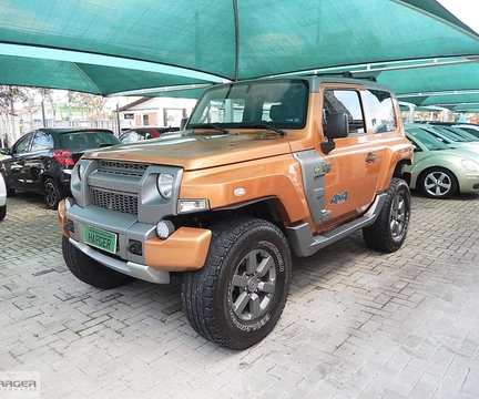 Troller T-4 2016 Amarelo — foto 1 de 3