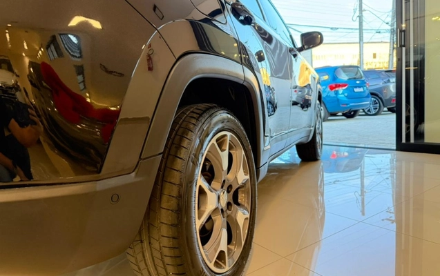 imagem-https://www.socarrao.com.br/sc-vehicle-images-prod/3967245/1789820081580-9_042800.jpg