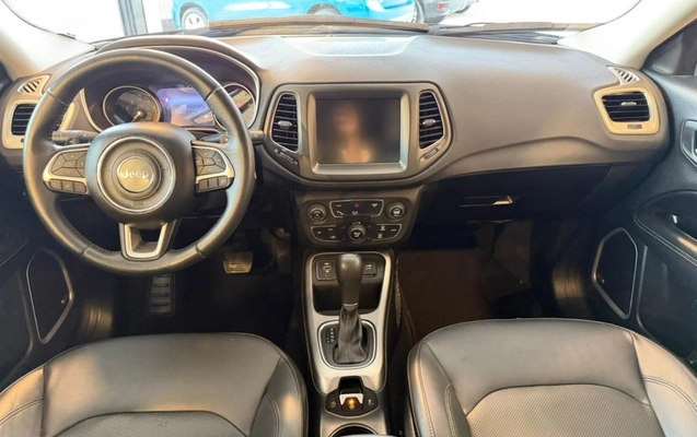 imagem-https://www.socarrao.com.br/sc-vehicle-images-prod/3967245/1789820081583-5_042800.jpg