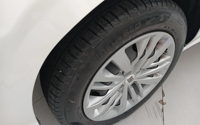 imagem-https://www.socarrao.com.br/sc-vehicle-images-prod/3967255/1789820154579-1_091550.jpg