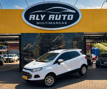 Ford EcoSport 2015 Branco — foto 1 de 3