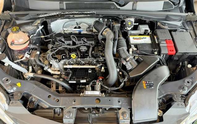 imagem-https://www.socarrao.com.br/sc-vehicle-images-prod/3967405/1789821810556-11_092719.jpg