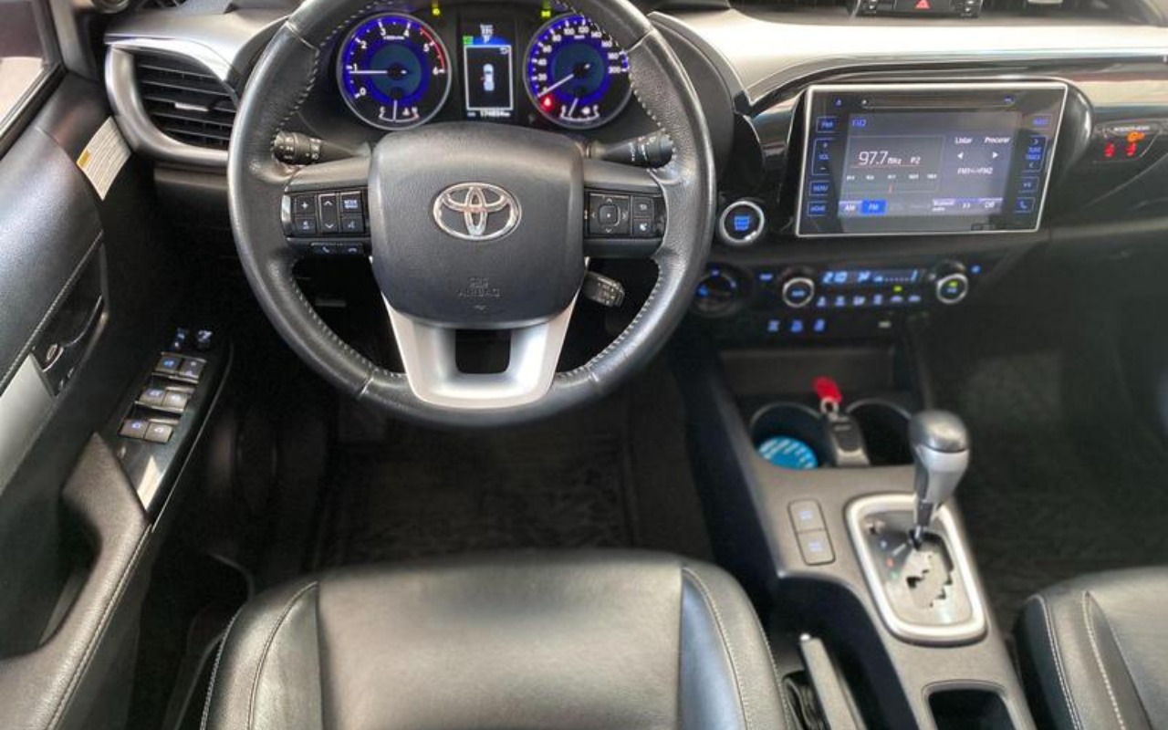 imagem-https://www.socarrao.com.br/sc-vehicle-images-prod/3967406/1789821836014-ODI4ODI1Nl8xMF9CXzAxNDgyNmQ3ZDguanBlZw.jpeg