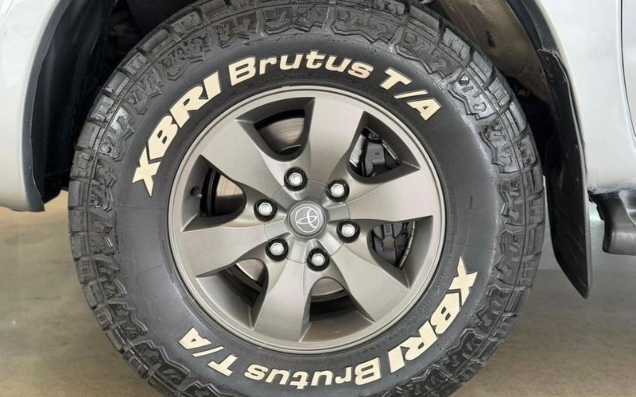 imagem-https://www.socarrao.com.br/sc-vehicle-images-prod/3967409/1789822033650-ODM2NDM0M18yMF9CX2U3ZTQ0Y2MwMzkuanBlZw.jpeg
