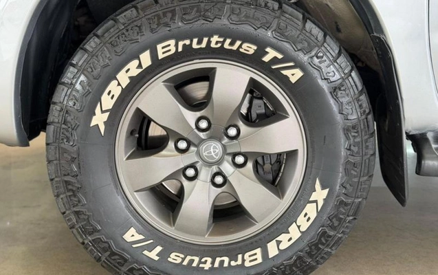 imagem-https://www.socarrao.com.br/sc-vehicle-images-prod/3967409/1789822033650-ODM2NDM0M18yMF9CX2U3ZTQ0Y2MwMzkuanBlZw.jpeg