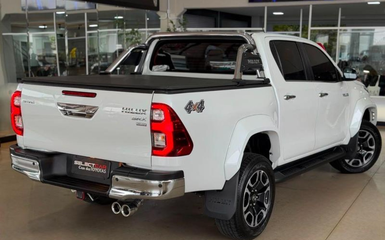 imagem-https://www.socarrao.com.br/sc-vehicle-images-prod/3967421/1789822313932-ODMwMzY0OF8zX0JfZDBmYjhhMDllMC5qcGVn.jpeg