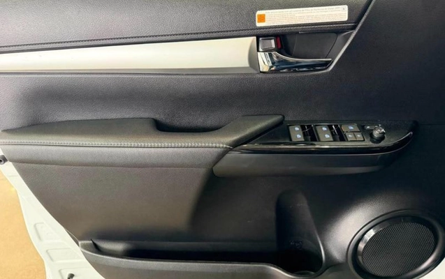 imagem-https://www.socarrao.com.br/sc-vehicle-images-prod/3967421/1789822314509-ODMwMzY0OF8xM19CX2VmNzViM2FjZWUuanBlZw.jpeg