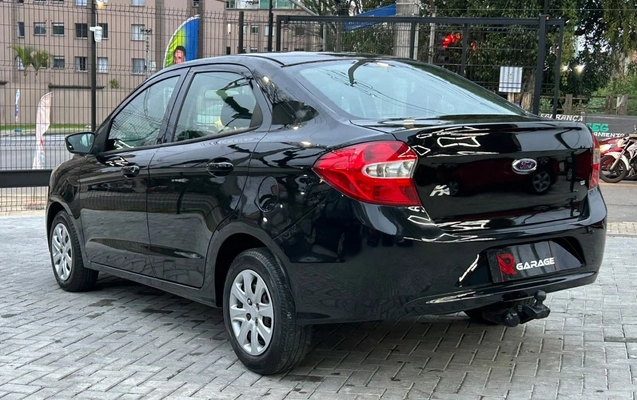 imagem-https://www.socarrao.com.br/sc-vehicle-images-prod/3967454/1789822624829-10_095556.jpg