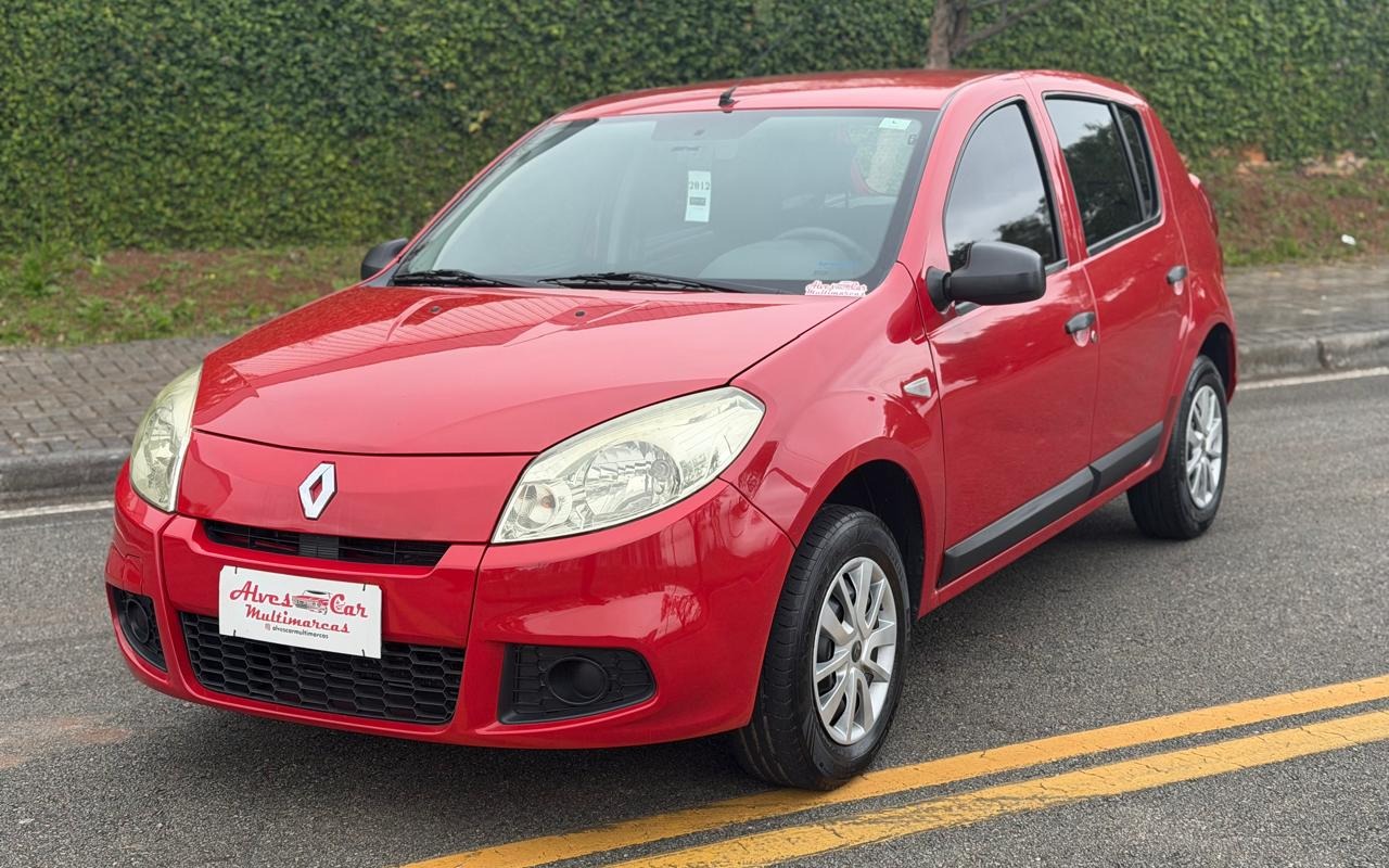 Renault Sandero 2012 Vermelho — foto 1 de 3