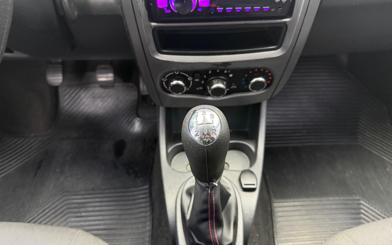 imagem-https://www.socarrao.com.br/sc-vehicle-images-prod/3967458/1789822664986-V2hhdHNBcHAgSW1hZ2UgMjAyNi0wOS0xOSBhdCAwOS4zNi4zNCAoMTQpLmpwZWc.jpeg