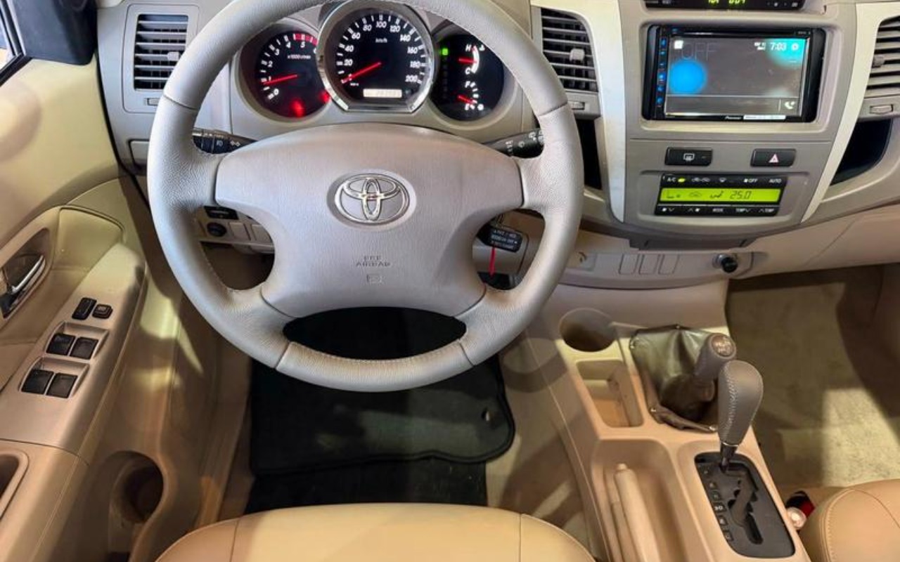imagem-https://www.socarrao.com.br/sc-vehicle-images-prod/3967459/1789822676325-ODIwMDIzOF8xX0JfM2FiZmNhYWQ0Ny5qcGVn.jpeg