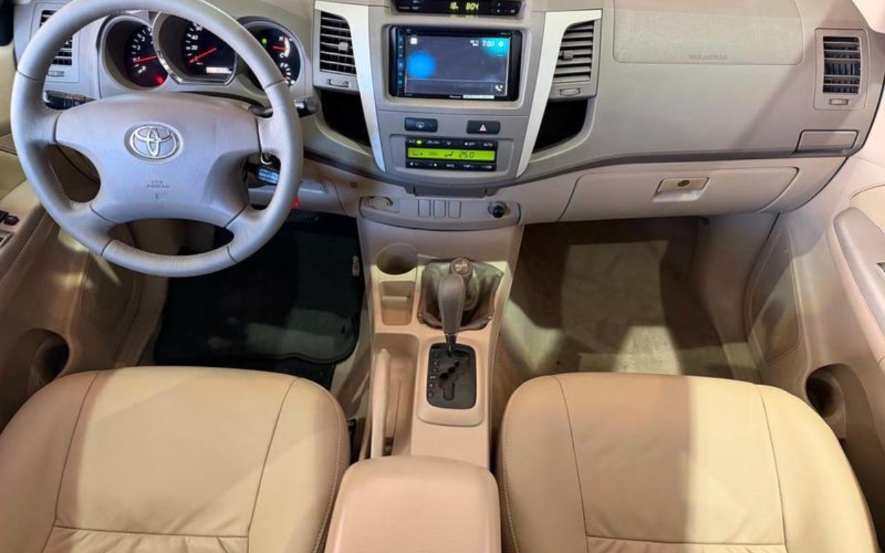 imagem-https://www.socarrao.com.br/sc-vehicle-images-prod/3967459/1789822676743-ODIwMDIzOF8xMl9CX2I3Y2U5ZGI4NmEuanBlZw.jpeg