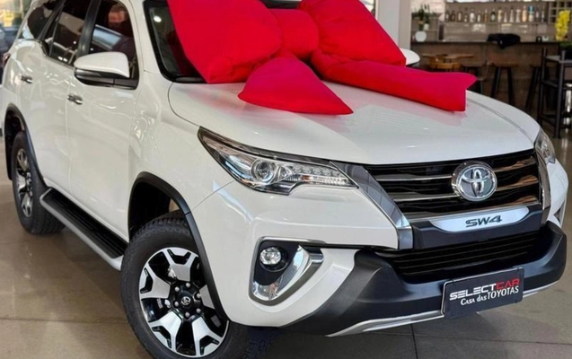 imagem-https://www.socarrao.com.br/sc-vehicle-images-prod/3967481/1789822835245-ODI5NjU5Nl85X0JfNGVmM2JiYWFhYy5qcGVn.jpeg