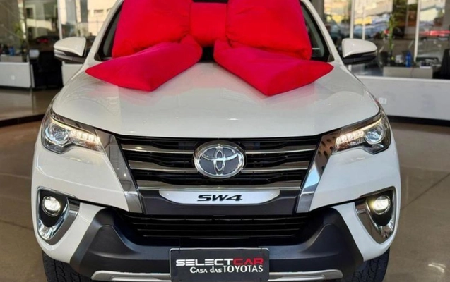 imagem-https://www.socarrao.com.br/sc-vehicle-images-prod/3967481/1789822835336-ODI5NjU5Nl85X0JfNzhhNjc0NWI3OS5qcGVn.jpeg