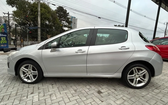 imagem-https://www.socarrao.com.br/sc-vehicle-images-prod/3967482/1789822845158-11_095045.jpg