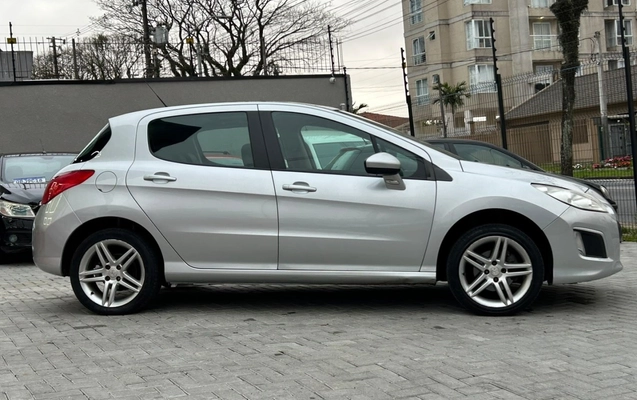imagem-https://www.socarrao.com.br/sc-vehicle-images-prod/3967482/1789822845159-7_095045.jpg