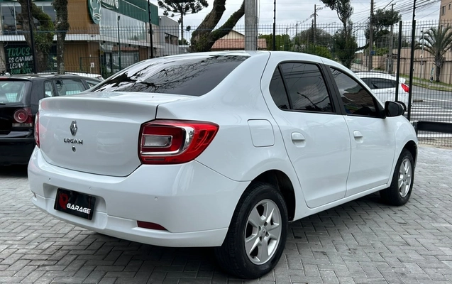imagem-https://www.socarrao.com.br/sc-vehicle-images-prod/3967486/1789822895075-10_094004.jpg