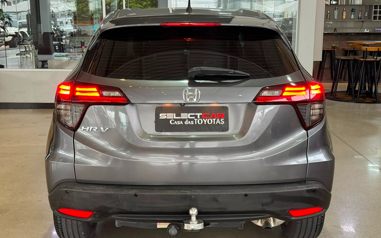 imagem-https://www.socarrao.com.br/sc-vehicle-images-prod/3967487/1789822982165-V2hhdHNBcHAgSW1hZ2UgMjAyNi0wNy0wNyBhdCAxNC4xMS4wOSAoMykuanBlZw.jpeg