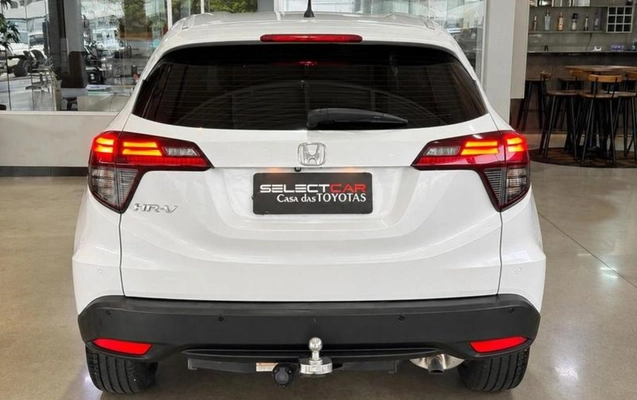 imagem-https://www.socarrao.com.br/sc-vehicle-images-prod/3967497/1789823122640-ODM1NjI1Nl8zX0JfM2RmZGRjN2VjZi5qcGVn.jpeg