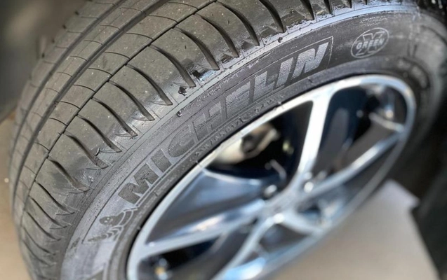 imagem-https://www.socarrao.com.br/sc-vehicle-images-prod/3967497/1789823123176-ODM1NjI1Nl8xMl9CXzBkMGIyN2Q3OTguanBlZw.jpeg