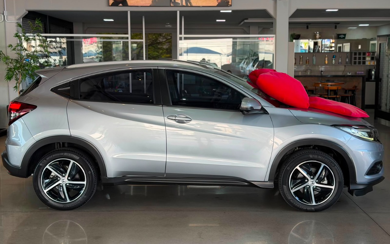 imagem-https://www.socarrao.com.br/sc-vehicle-images-prod/3967508/1789823215180-V2hhdHNBcHAgSW1hZ2UgMjAyNi0wOC0wNiBhdCAxMC4xNi4xNiAoMSkuanBlZw.jpeg