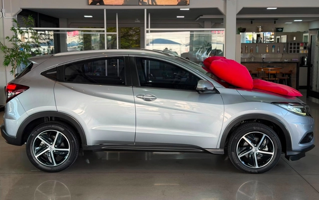 imagem-https://www.socarrao.com.br/sc-vehicle-images-prod/3967508/1789823215180-V2hhdHNBcHAgSW1hZ2UgMjAyNi0wOC0wNiBhdCAxMC4xNi4xNiAoMSkuanBlZw.jpeg
