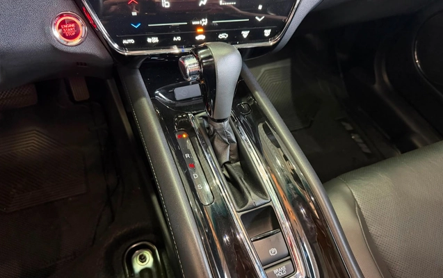 imagem-https://www.socarrao.com.br/sc-vehicle-images-prod/3967508/1789823215457-V2hhdHNBcHAgSW1hZ2UgMjAyNi0wOC0wNiBhdCAxMC4xNi4xNyAoNCkuanBlZw.jpeg
