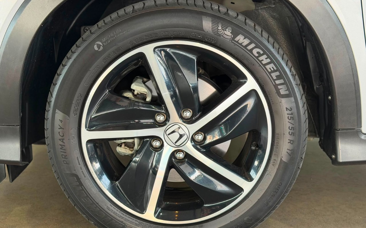 imagem-https://www.socarrao.com.br/sc-vehicle-images-prod/3967508/1789823216409-V2hhdHNBcHAgSW1hZ2UgMjAyNi0wOC0wNiBhdCAxMC4xNi4xOCAoNSkuanBlZw.jpeg