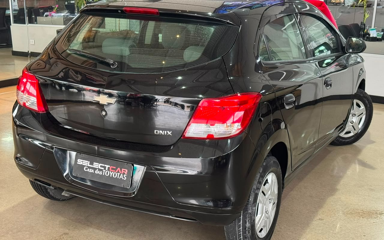 imagem-https://www.socarrao.com.br/sc-vehicle-images-prod/3967519/1789823308386-V2hhdHNBcHAgSW1hZ2UgMjAyNi0wNi0xMiBhdCAxNi41MC41NSAoMikuanBlZw.jpeg