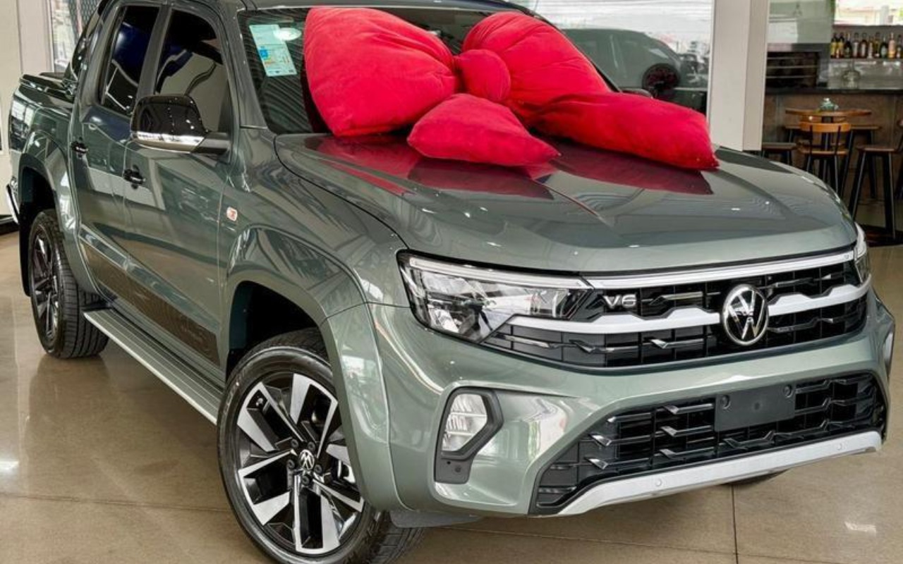 Volkswagen Amarok 2024 Cinza — foto 1 de 3