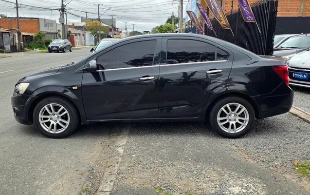 imagem-https://www.socarrao.com.br/sc-vehicle-images-prod/3967555/1789823515521-zsDzUYTIHUyWYG5vHNs4HIKMUbx6cjAH.jpg