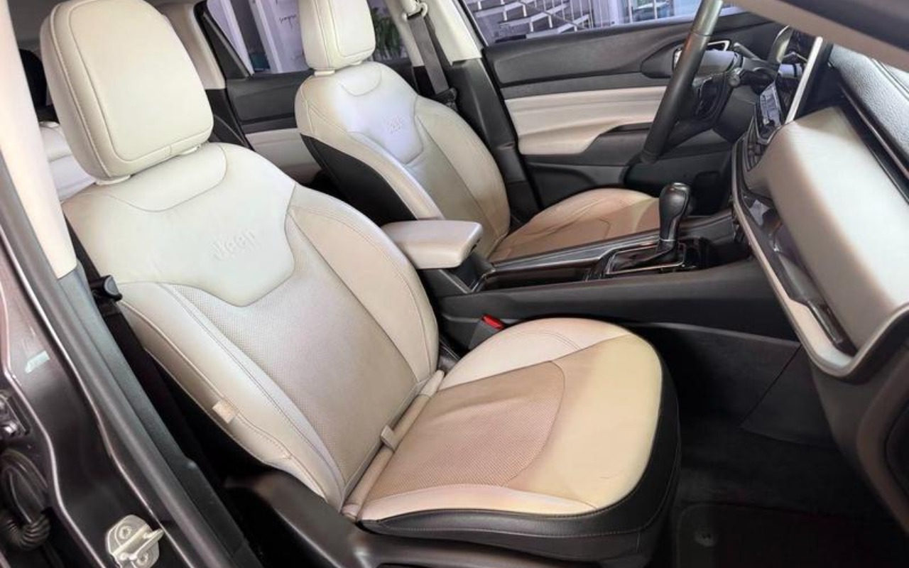 imagem-https://www.socarrao.com.br/sc-vehicle-images-prod/3967583/1789823886472-ODMxMzQyNF8xMl9CXzk5YmVjMTNhN2IuanBlZw.jpeg